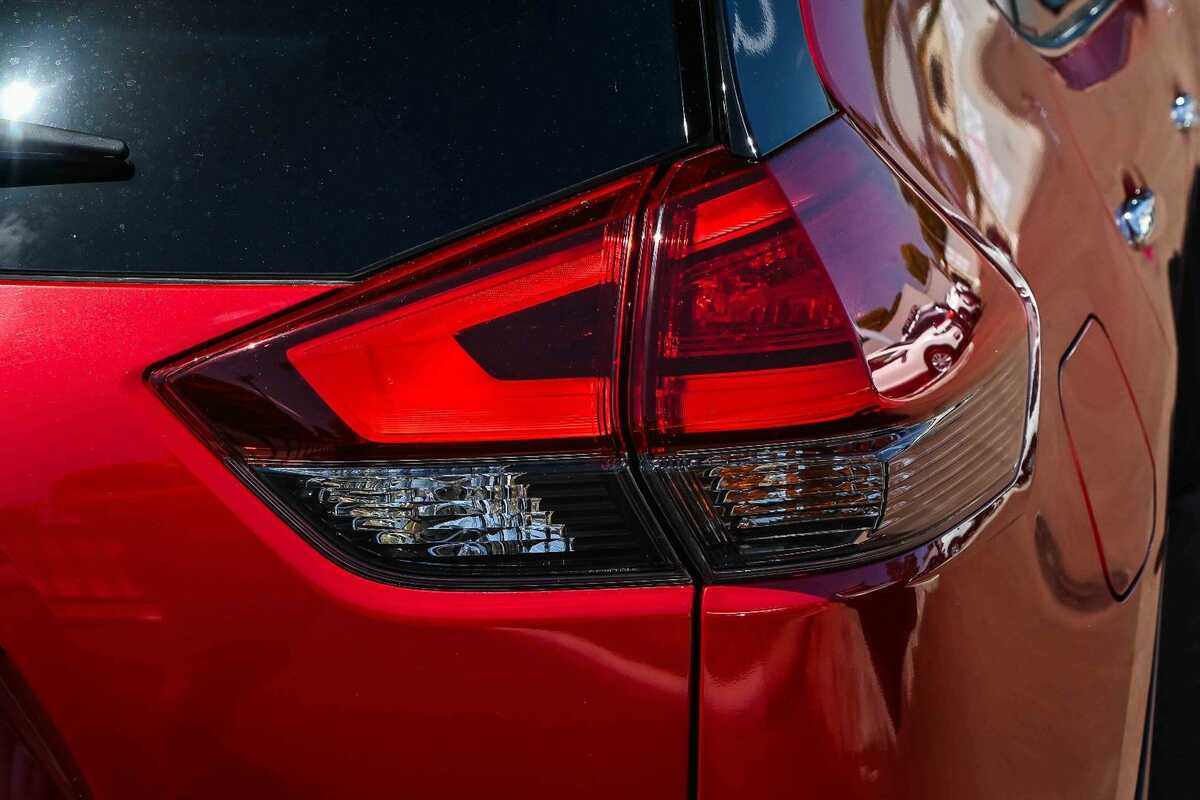 2021 Nissan X-TRAIL ST-L T32