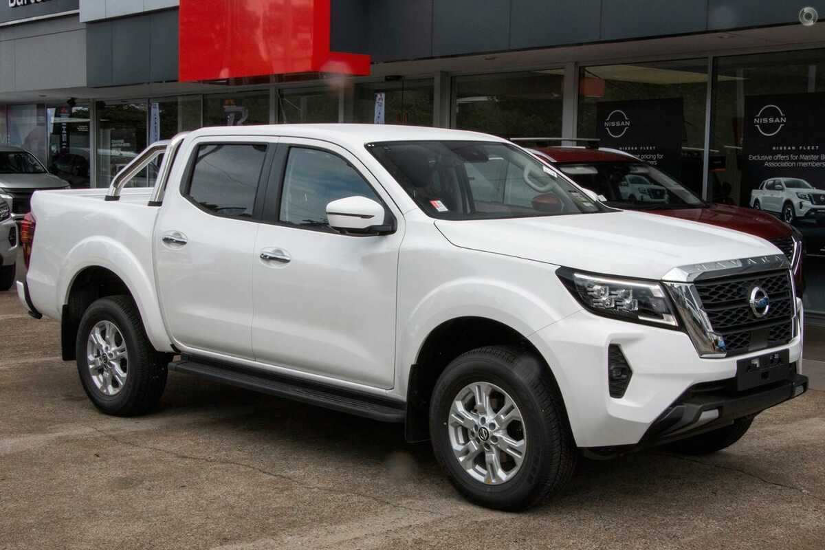 2023 Nissan Navara ST D23