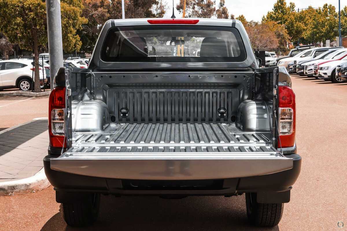 2023 Nissan Navara SL D23