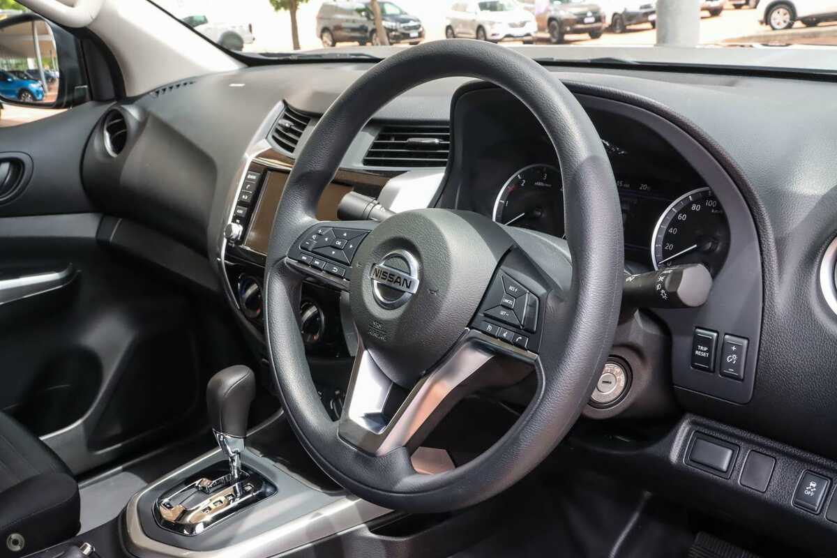 2023 Nissan Navara SL D23