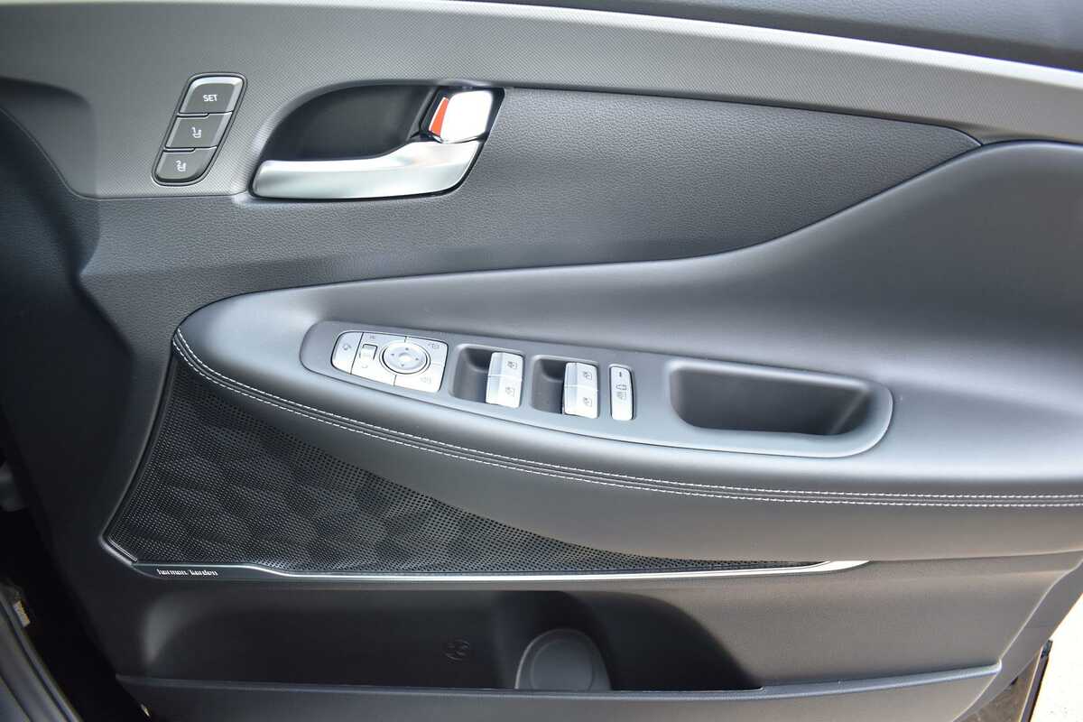 2023 Hyundai Santa Fe Hybrid Highlander TM.V4