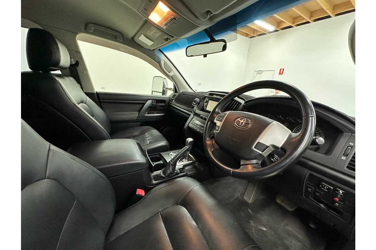 2013 Toyota Landcruiser Altitude VDJ200R