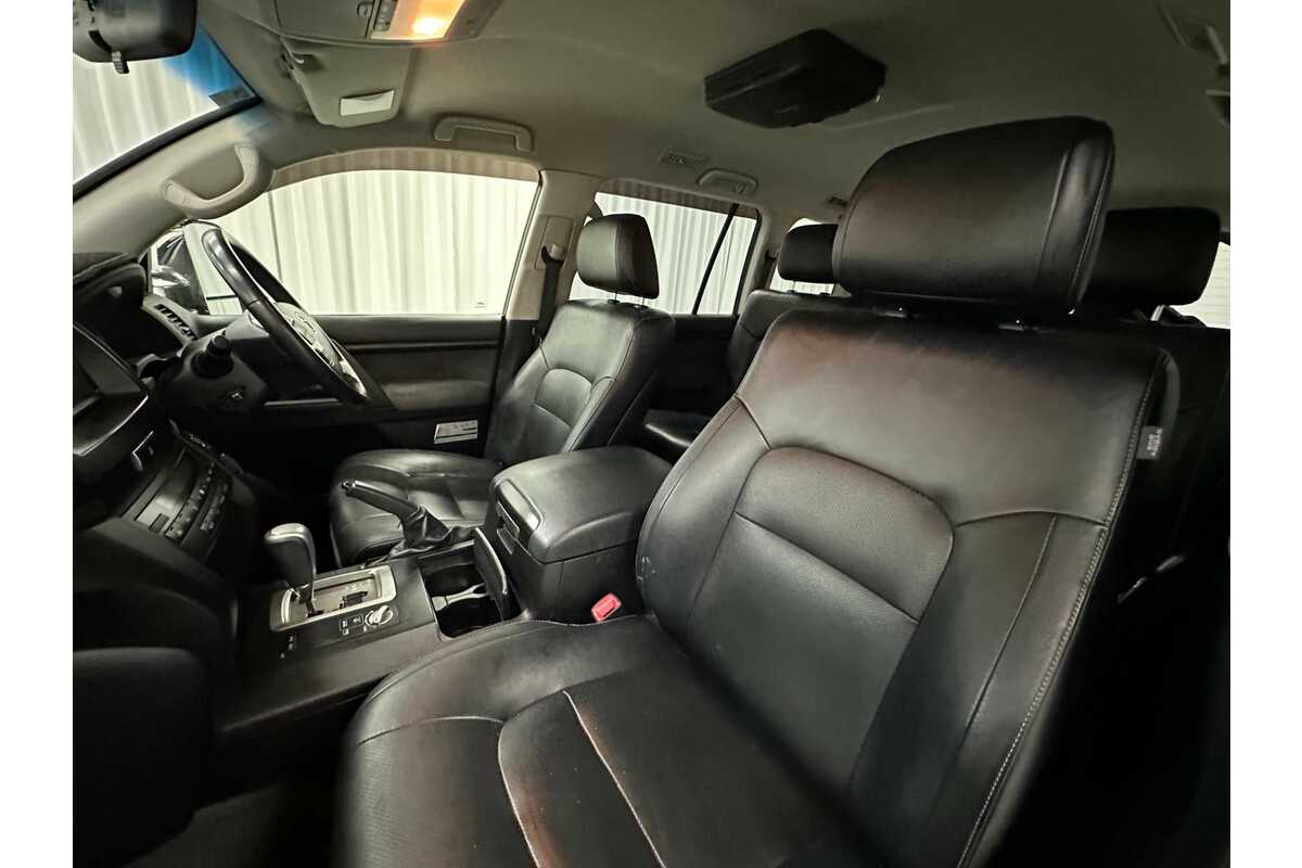 2013 Toyota Landcruiser Altitude VDJ200R
