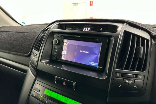 2013 Toyota Landcruiser Altitude VDJ200R