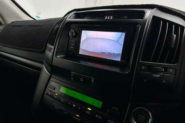 2013 Toyota Landcruiser Altitude VDJ200R
