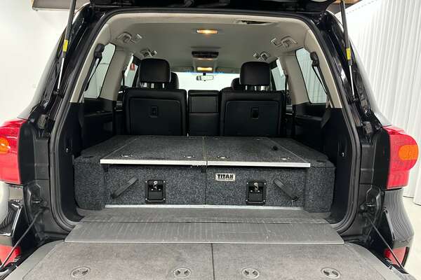 2013 Toyota Landcruiser Altitude VDJ200R