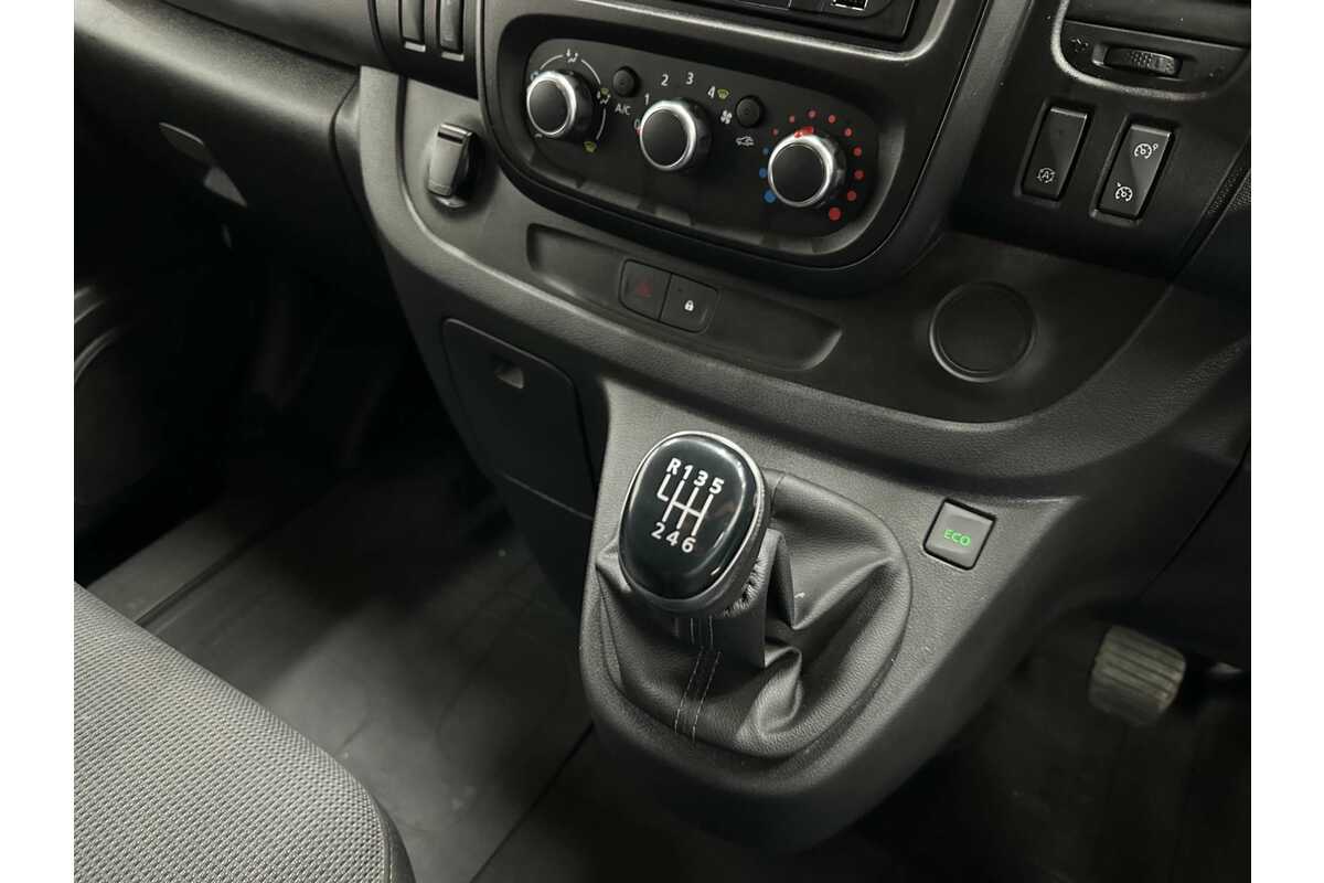 2020 Mitsubishi Express GLX SN