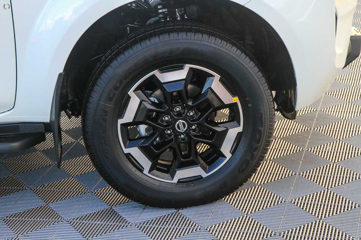 2023 Nissan Navara ST-X D23