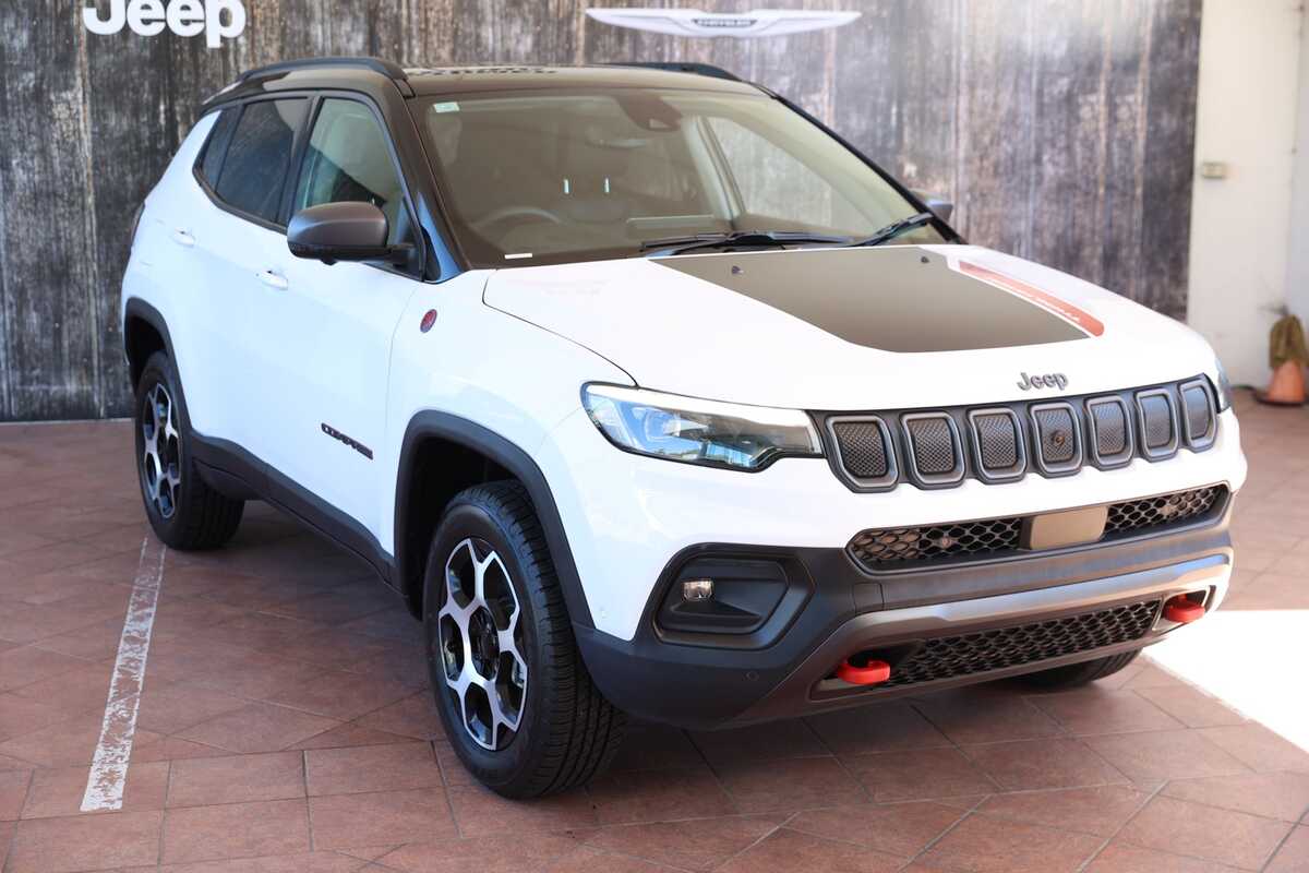 2022 Chrysler COMPASS Trailhawk M6