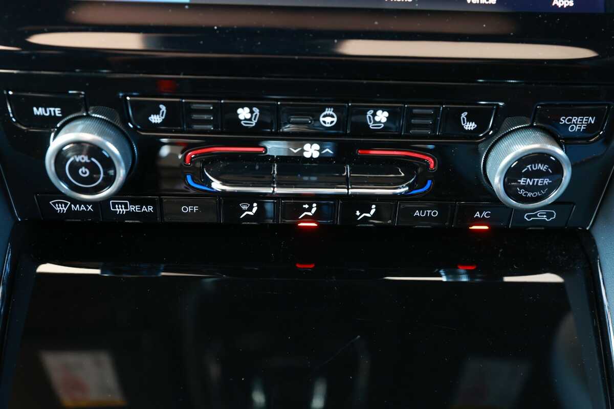 2023 Jeep Grand Cherokee Summit Reserve WL