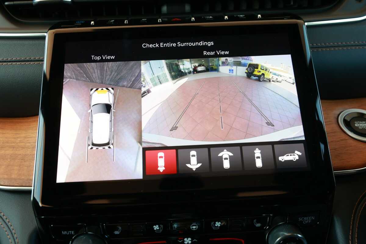 2023 Jeep Grand Cherokee Summit Reserve WL