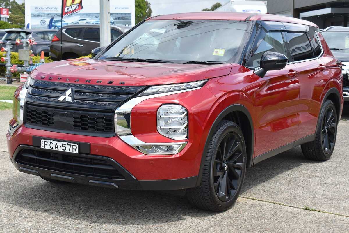 2023 Mitsubishi Outlander LS Black Edition ZM