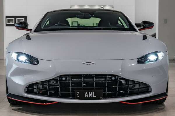 2022 Aston Martin Vantage