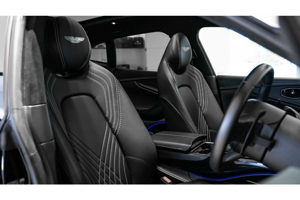 2020 Aston Martin DBX