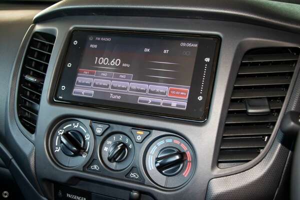 2023 Mitsubishi Triton GLX MR