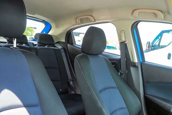 2016 Mazda 2 Maxx DJ Series