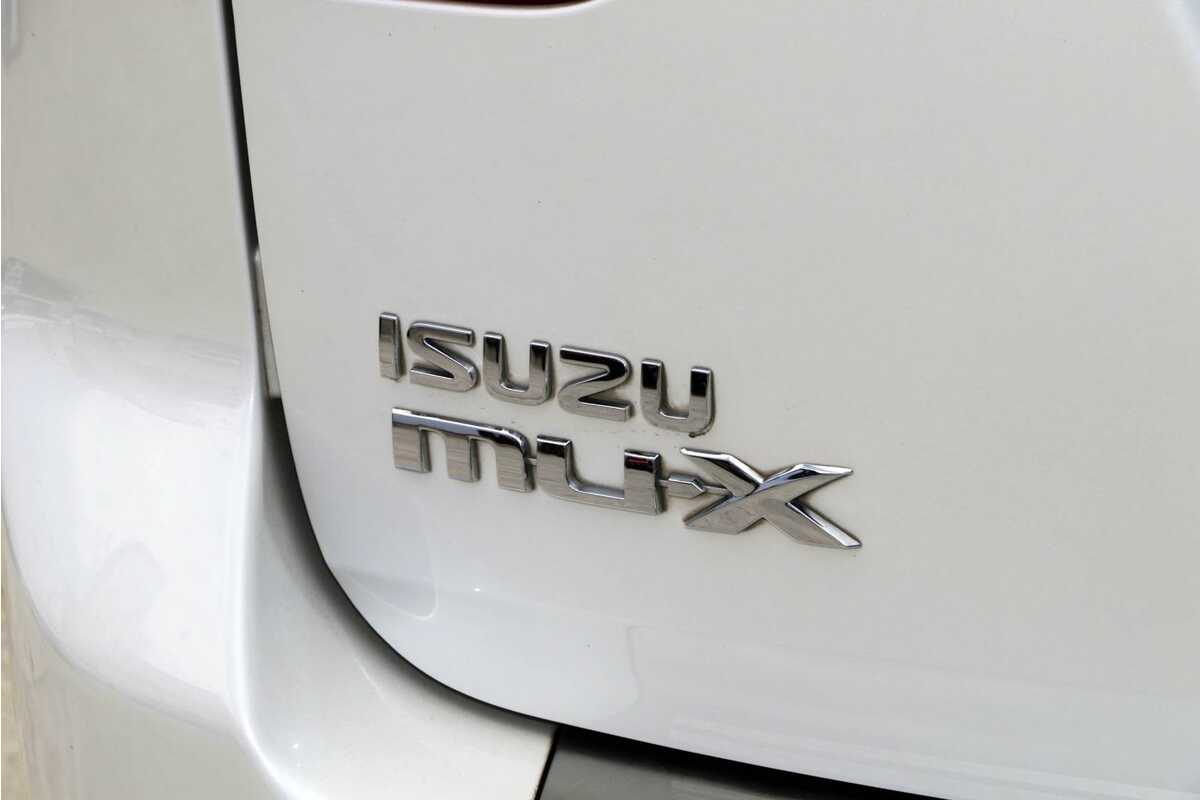 2017 Isuzu MU-X LS-T