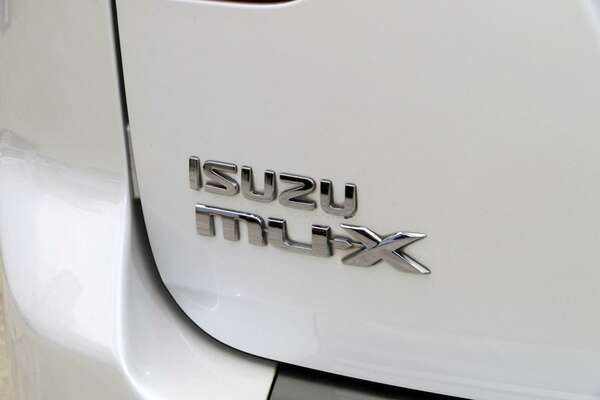 2017 Isuzu MU-X LS-T