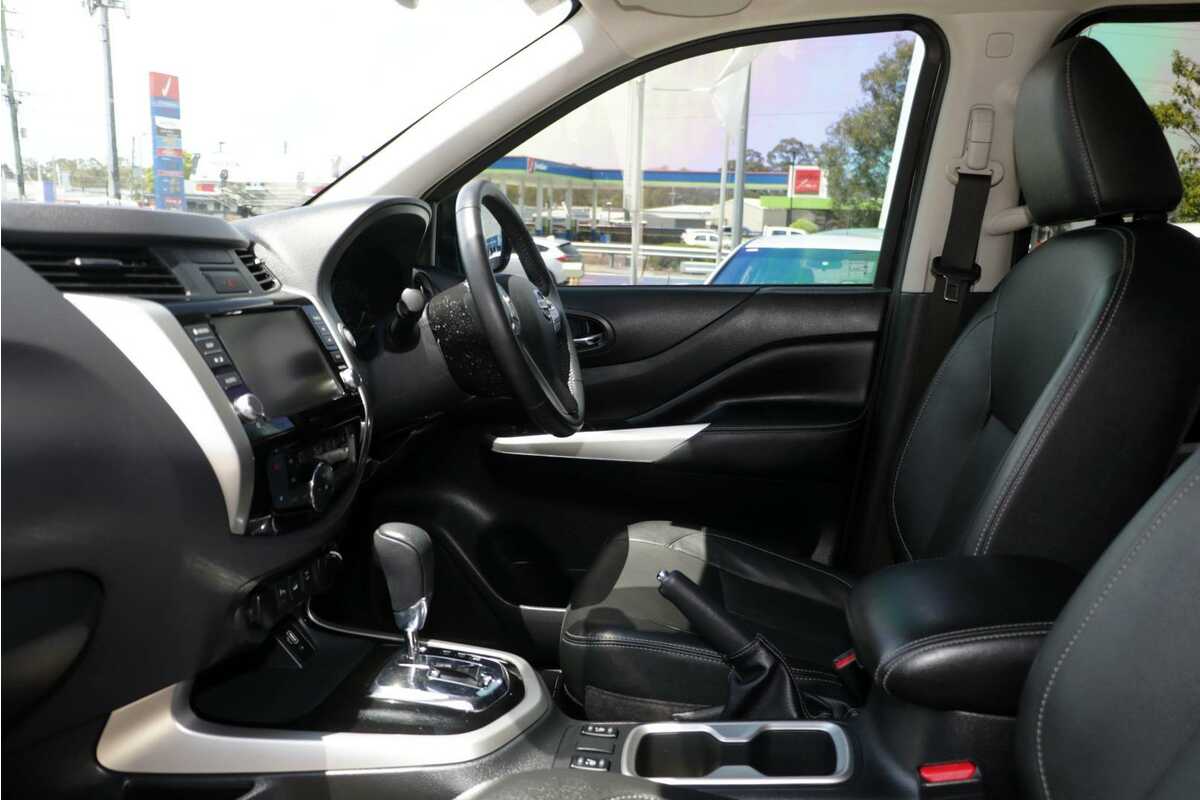 2020 Nissan Navara ST-X D23 Series 4