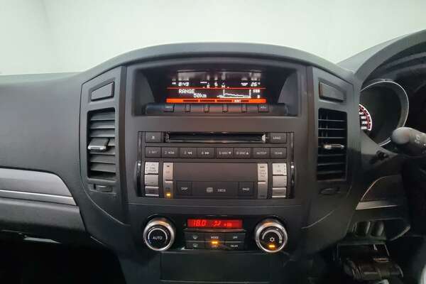 2014 Mitsubishi Pajero GLX-R NW