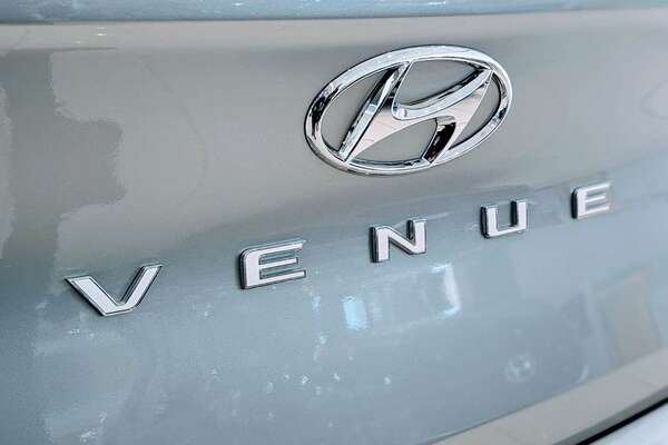 2023 Hyundai Venue Elite QX.V5