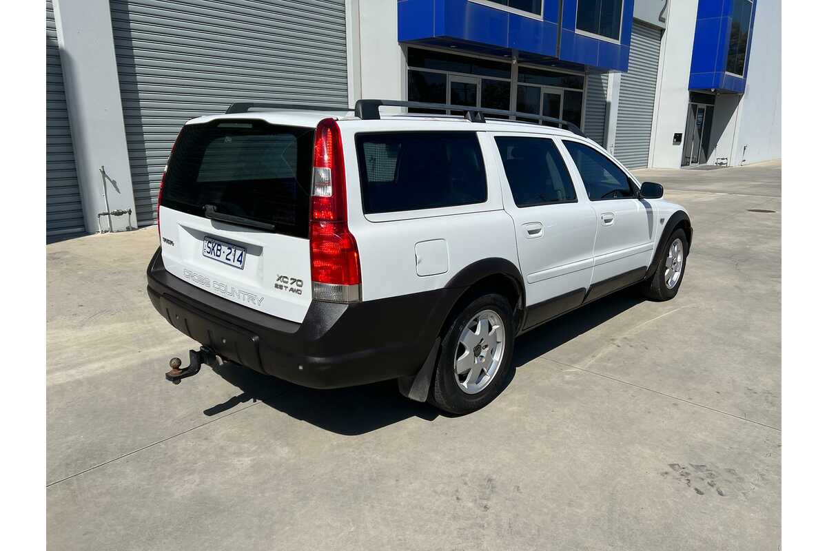 2003 Volvo XC70