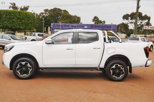 2023 Nissan Navara ST-X D23