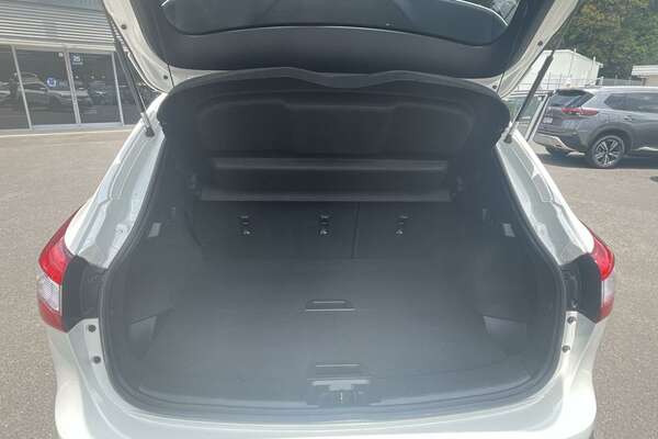 2016 Nissan QASHQAI Ti J11