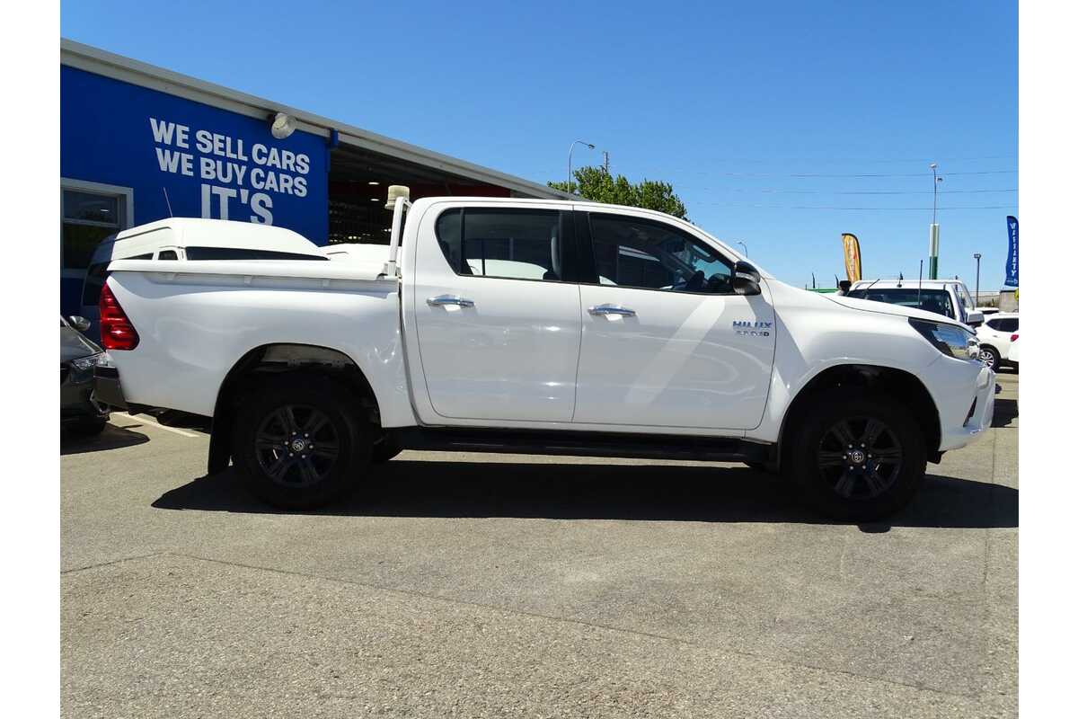 2016 Toyota Hilux SR GUN126R