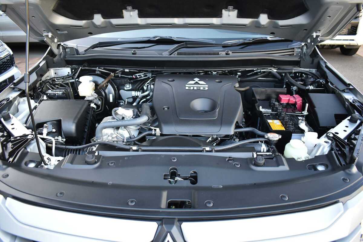 2023 Mitsubishi Triton GLS MR