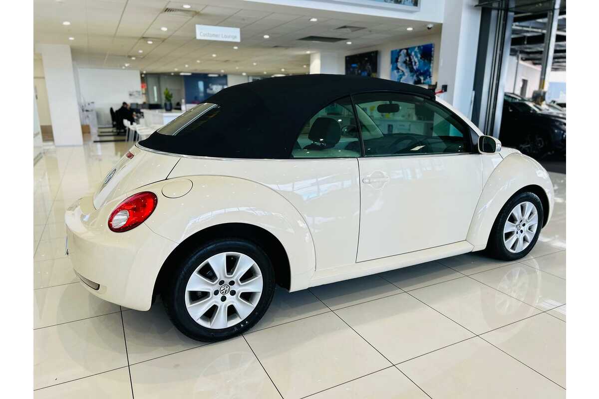 2010 Volkswagen Beetle  1Y