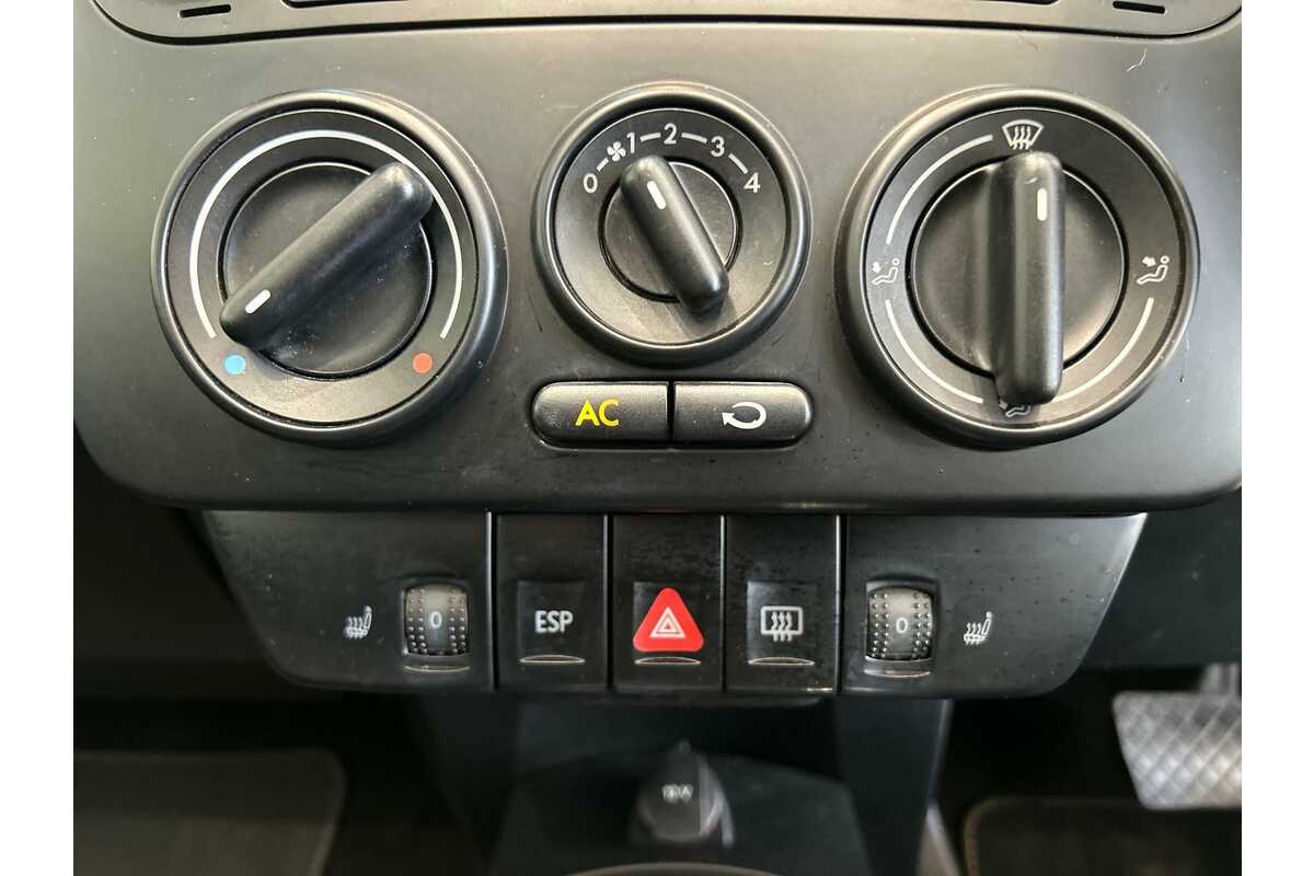 2010 Volkswagen Beetle  1Y