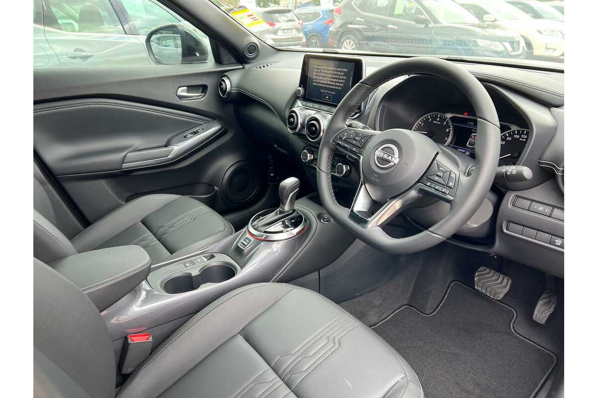 2023 Nissan JUKE ST-L F16