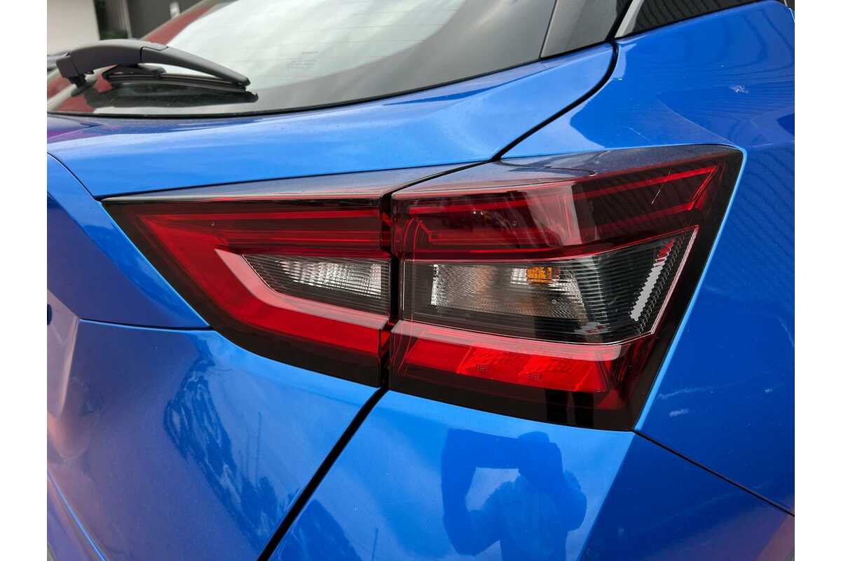 2023 Nissan JUKE ST-L F16