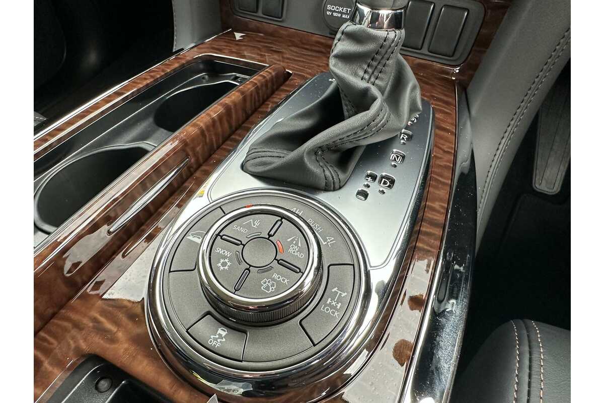 2023 Nissan Patrol Ti Y62