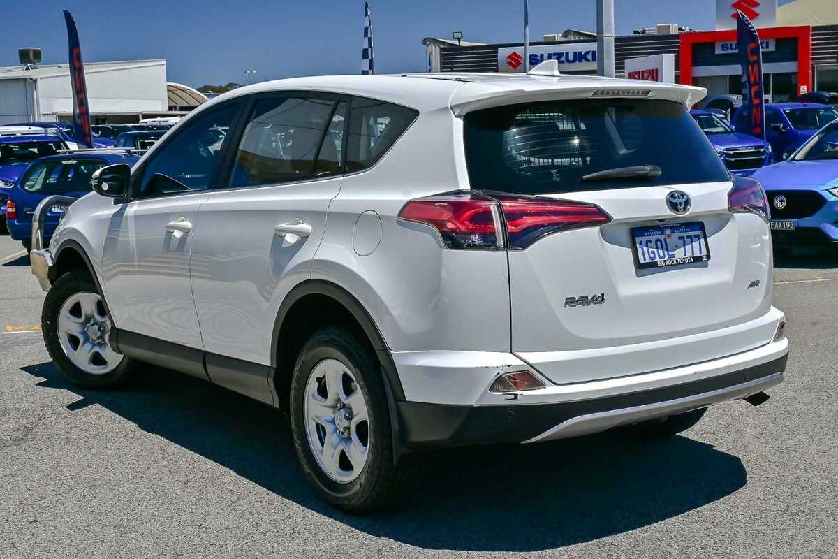 2018 Toyota RAV4 GX ASA44R