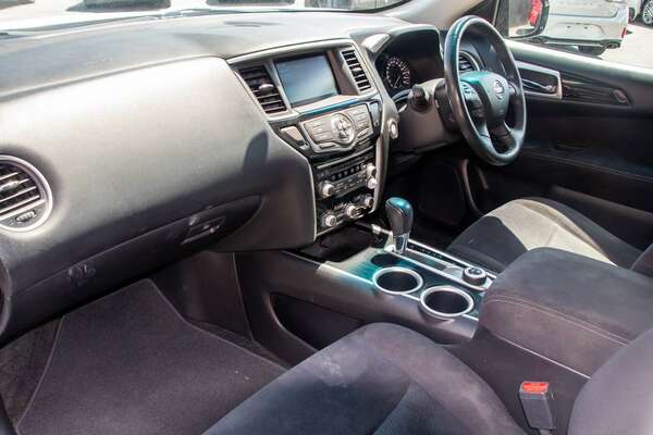 2015 Nissan Pathfinder ST R52