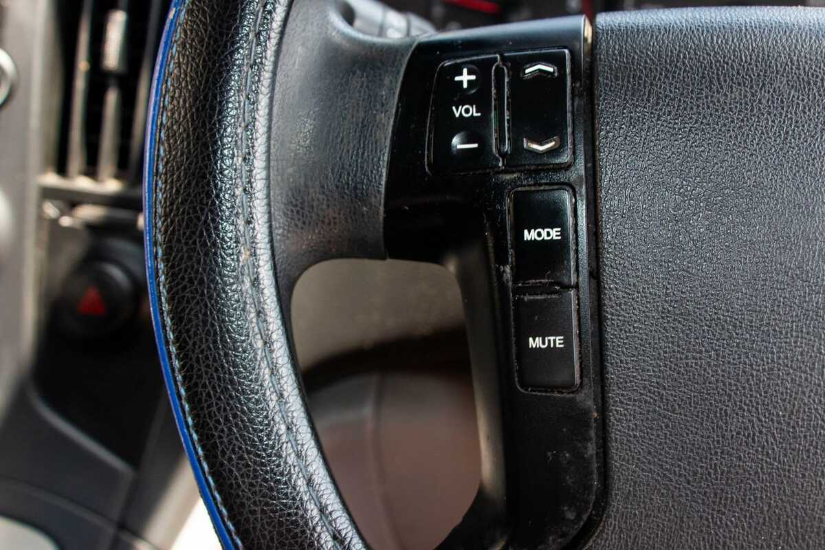 2015 Hyundai iLoad  TQ2-V