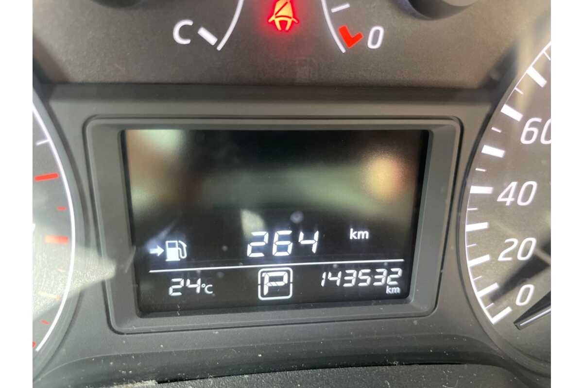 2013 Nissan Pulsar ST B17