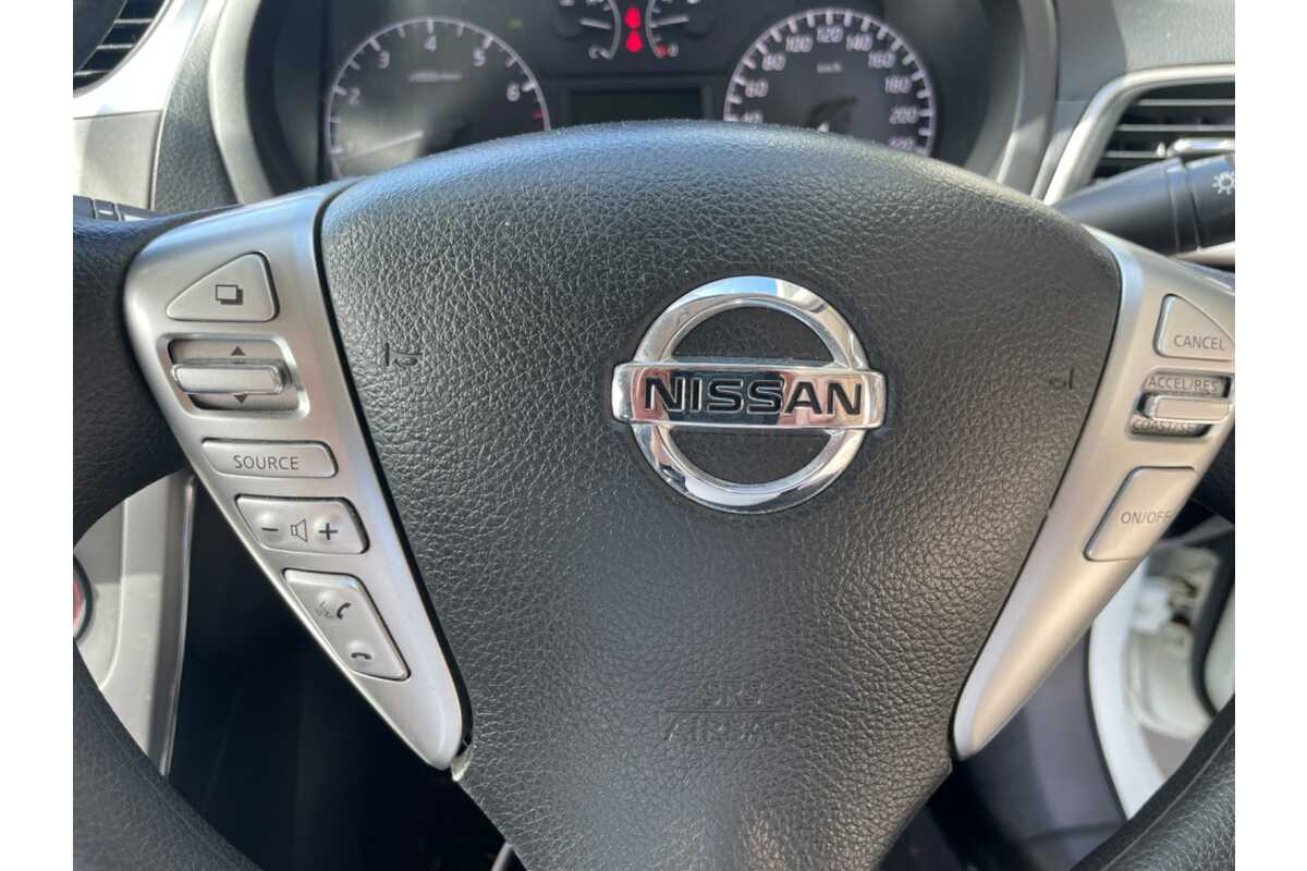 2013 Nissan Pulsar ST B17