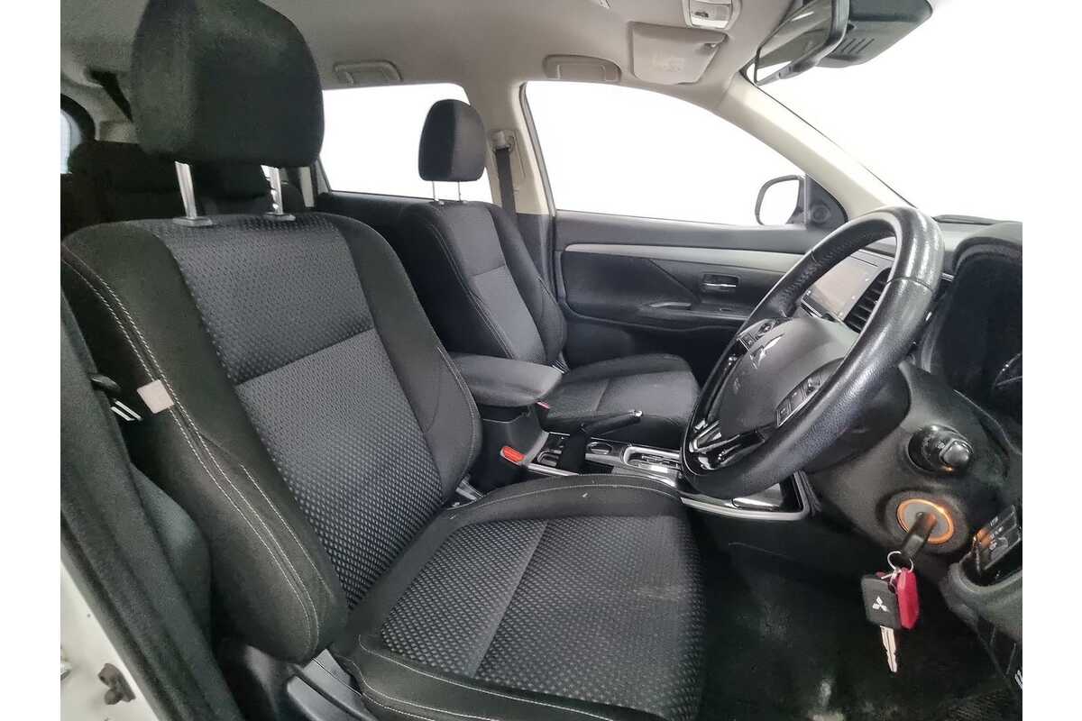 2018 Mitsubishi Outlander ES ADAS ZL