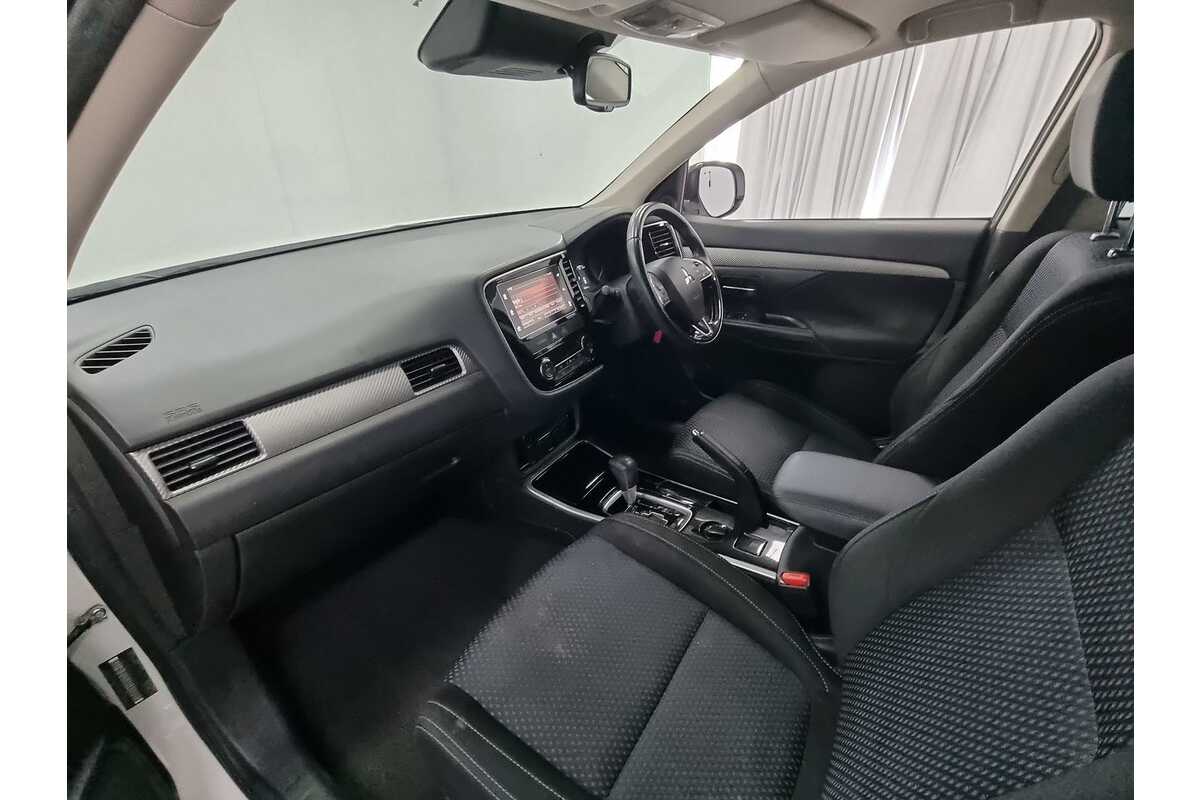 2018 Mitsubishi Outlander ES ADAS ZL