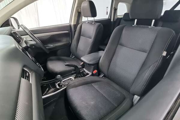 2018 Mitsubishi Outlander ES ADAS ZL