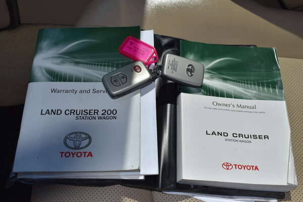 2013 Toyota Landcruiser Sahara VDJ200R MY13