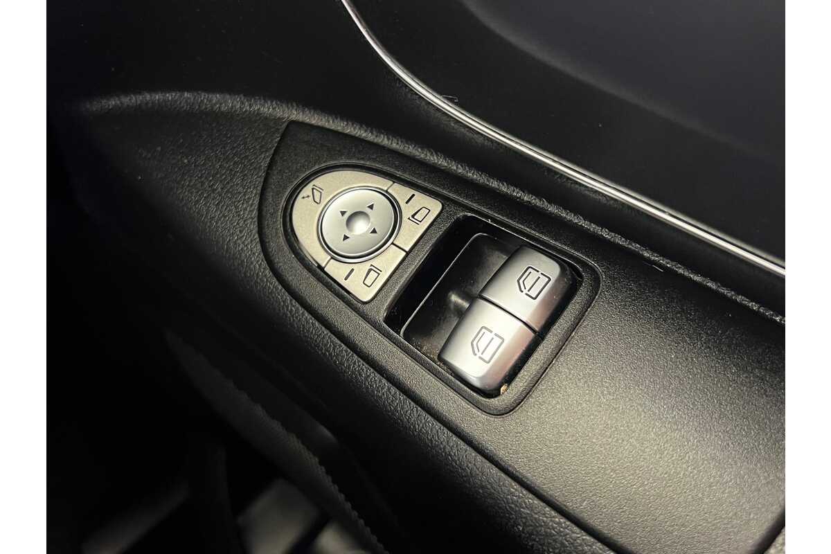 2020 Mercedes Benz Valente 116CDI 447 MY20