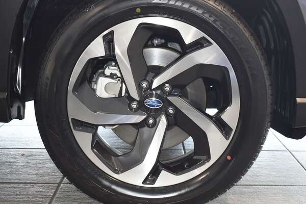 2023 Subaru Forester 2.5i-S S5