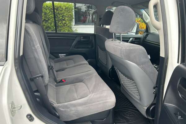 2015 Toyota Landcruiser GXL VDJ200R