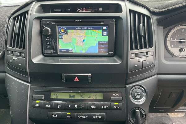 2013 Toyota Landcruiser Altitude VDJ200R