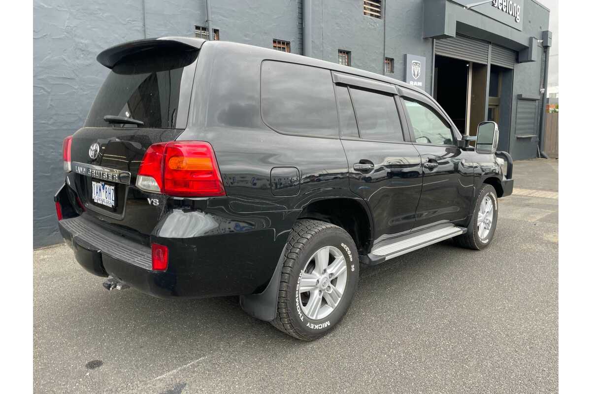2013 Toyota Landcruiser Altitude VDJ200R