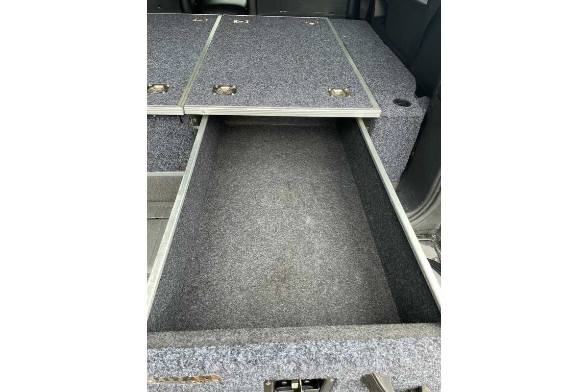 2013 Toyota Landcruiser Altitude VDJ200R